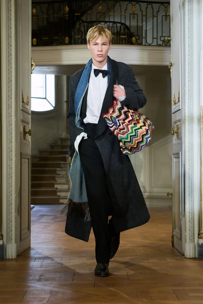 Look 66